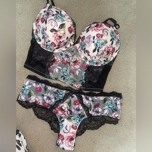 Victoria Secret Matching Lingerie Set